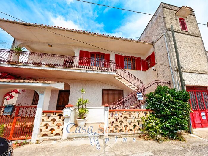 Appartamento con 5 locali in vendita in Via Puglia, Ugento