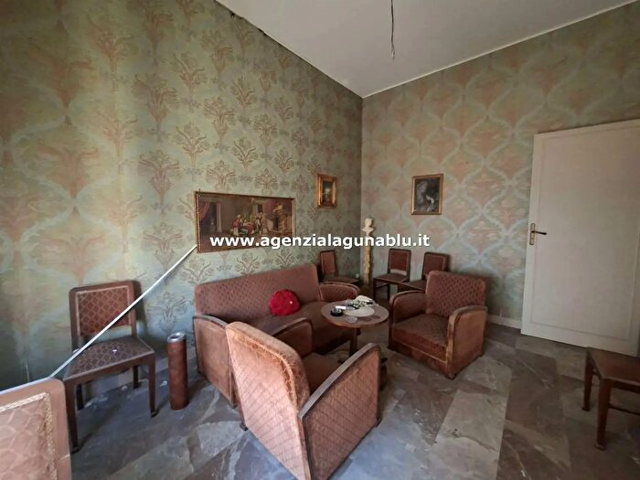 Casa con 7 locali in vendita in Via Makara, Mazara Del Vallo