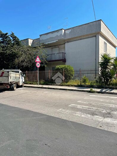 Appartamento trilocale in vendita in Via Filippo Brunelleschi, Taranto