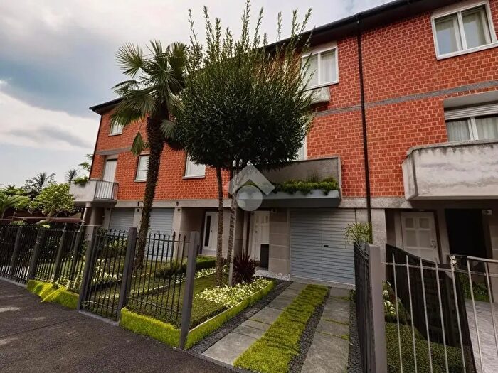 Appartamento quadrilocale in vendita in Via P Taroni, Lugo