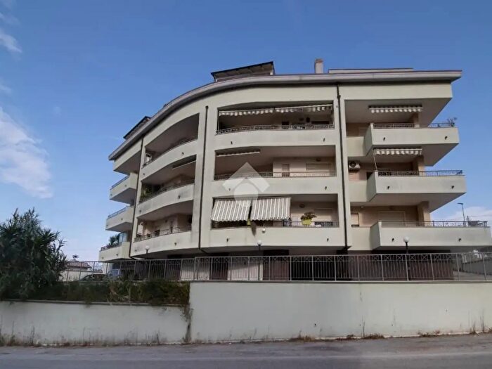 Appartamento trilocale in vendita in Contrada Lazzaretto, Ortona