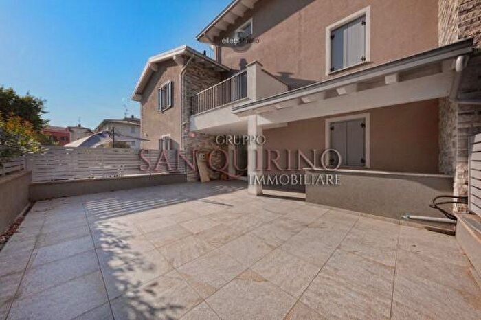 Casa quadrilocale in vendita in Maranello