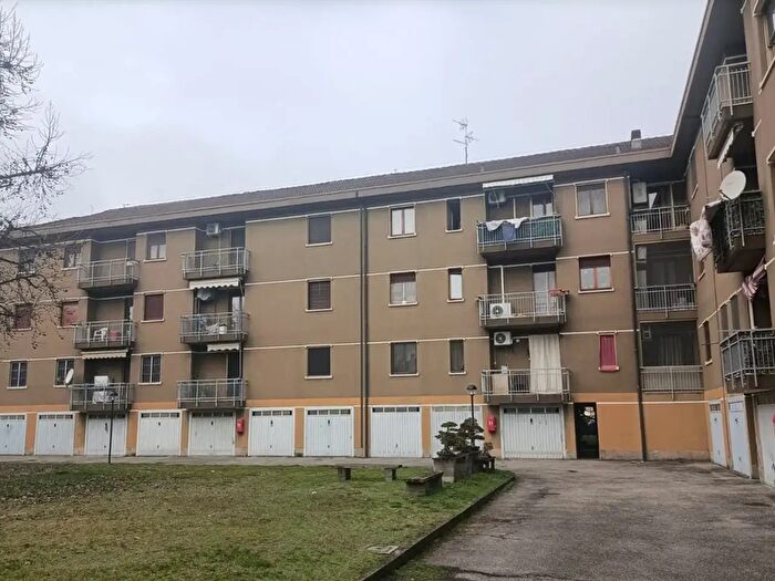 Appartamento trilocale in vendita in Via Don Mazzolari, Pandino