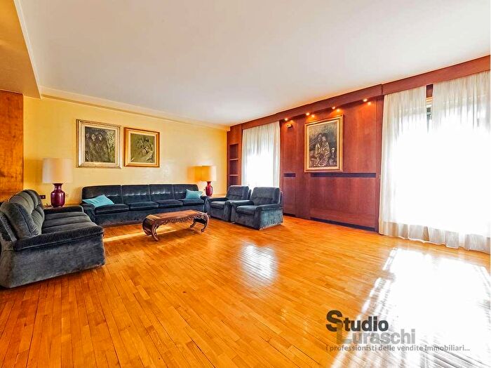 Casa quadrilocale in vendita in Via Volta, Paderno D'Adda