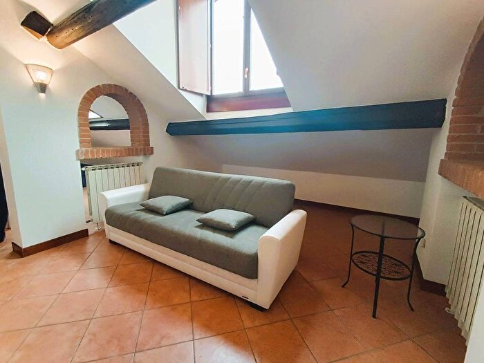 Appartamento quadrilocale in affitto in Via Monte Palombino, Santa Giulia, Milano