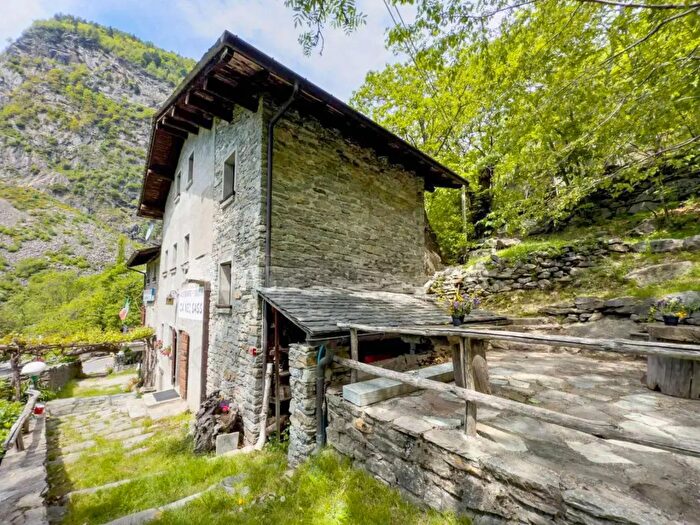 Casa con 5 locali in vendita in Lirone, San Giacomo Filippo