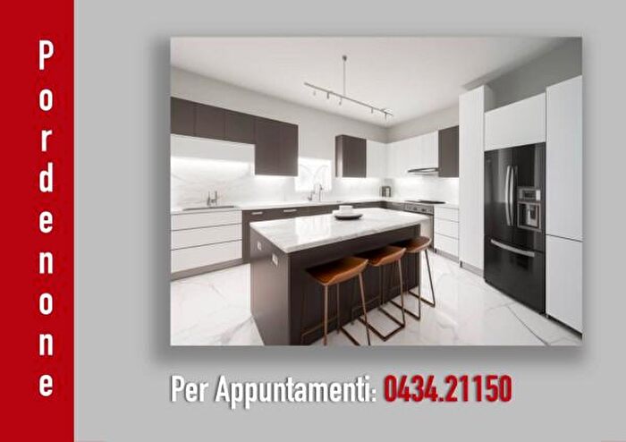 Appartamento con 5 locali in vendita in Piazza Risorgimento, Pordenone