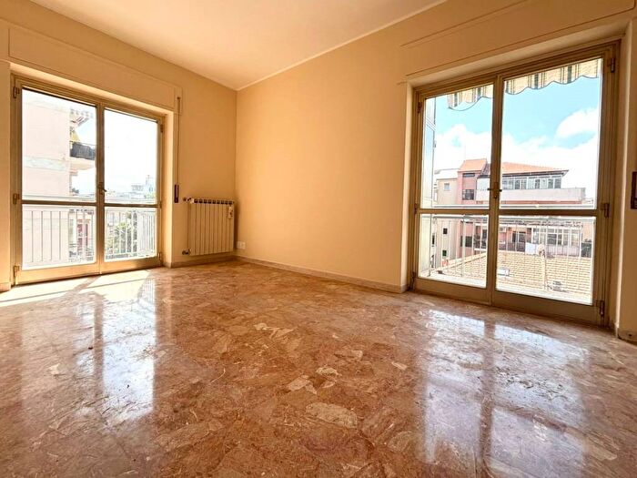 Appartamento trilocale in affitto in Via Nicola Fabrizi, Piazza Salotto Corso Umberto, Pescara