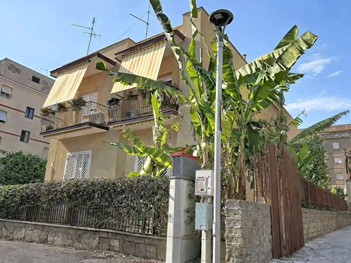 Appartamento trilocale in vendita in Via Ponza, Monterotondo