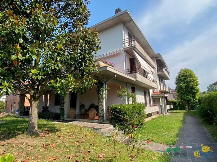 Appartamento quadrilocale in vendita in Via Pietro Mascagni, Noceto
