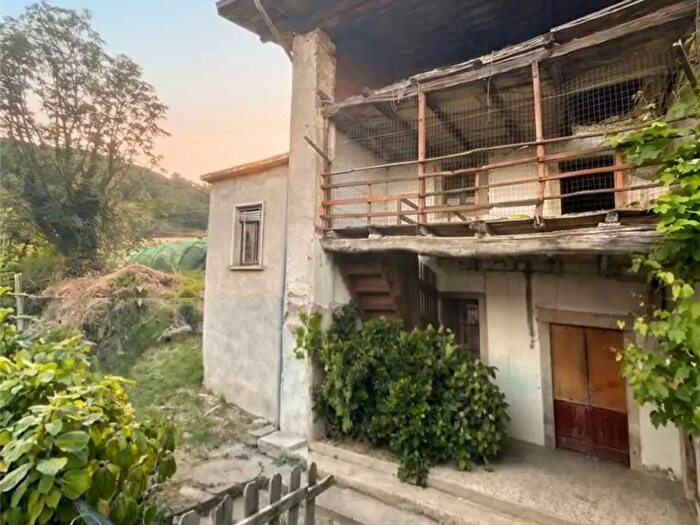Casa trilocale in vendita in Via Gafforelli, Foresto Sparso