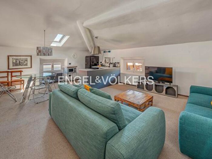 Appartamento trilocale in vendita in Menaggio