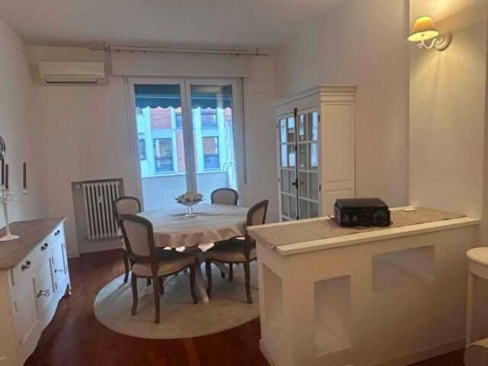 Appartamento con 5 locali in affitto in Via Jacopo Barozzi, Irnerio, Bologna