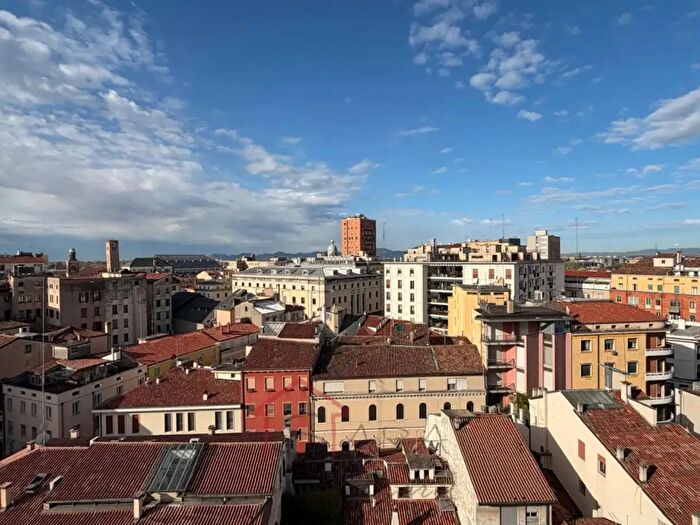 Appartamento monolocale in affitto in Largo Europa, Padova