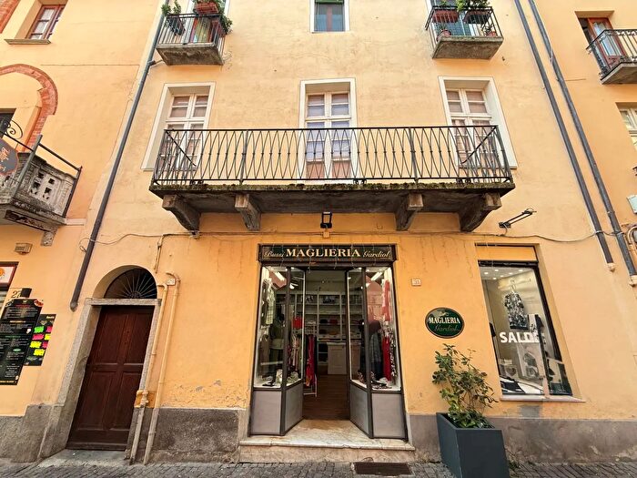 Appartamento trilocale in vendita in Via Savoia, Pinerolo