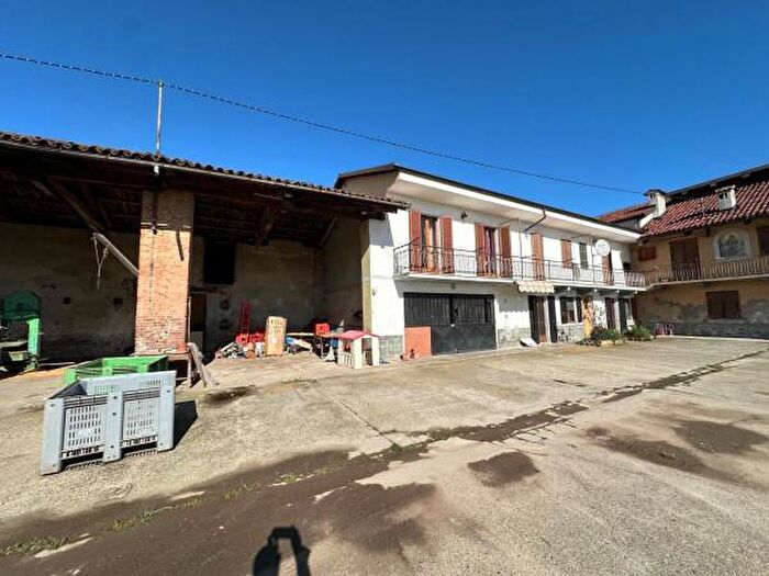 Casa con 6 locali in vendita in Regione Colombaro dei Rossi, Saluzzo