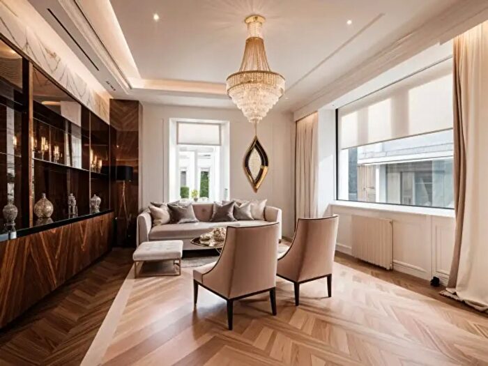 Appartamento con 5 locali in vendita in Via Spartaco Lantini, Voghera