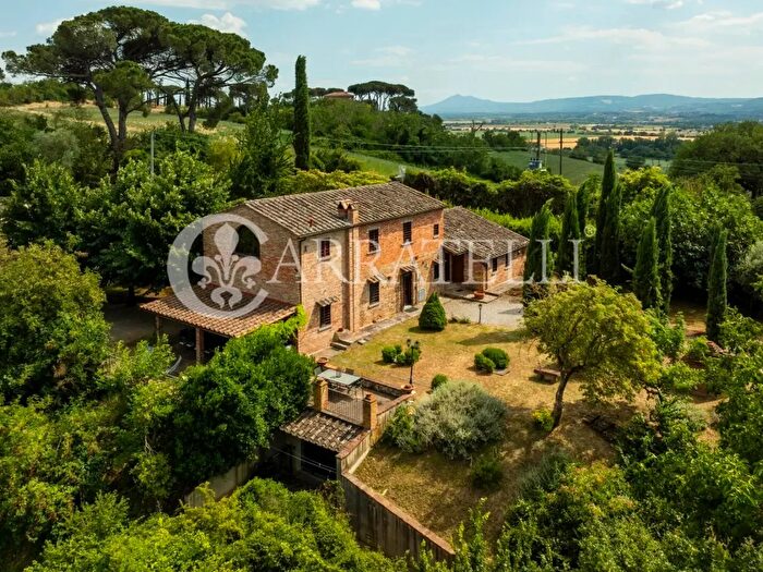 Casa con 15 locali in vendita in Via S Margherita, Cortona