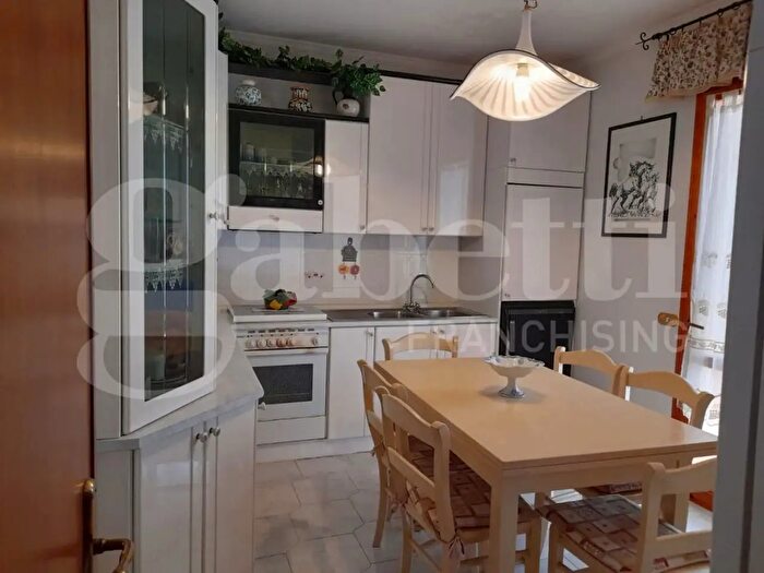 Appartamento trilocale in affitto in Via Gesualdo Bufalino, Aci Catena