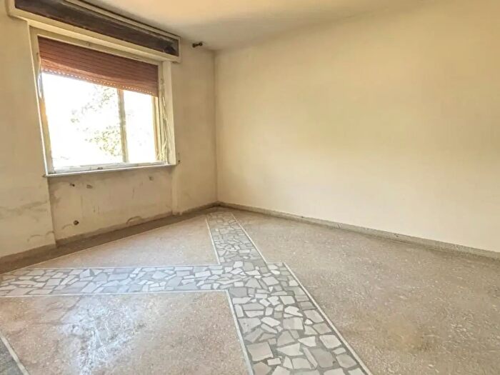 Casa con 8 locali in vendita in San Giuliano Terme