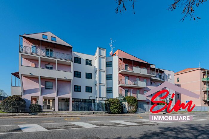 Appartamento quadrilocale in vendita in Corso della Vittoria, Novara