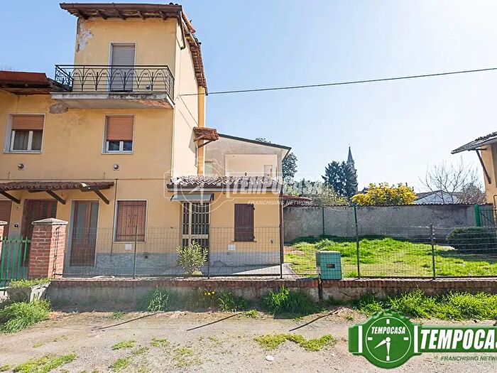Casa con 5 locali in vendita in Via Lodigiani Lelia, Vaiano Cremasco