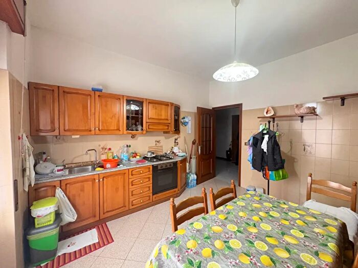 Appartamento quadrilocale in vendita in Via Angelo Aliprandi, Roma