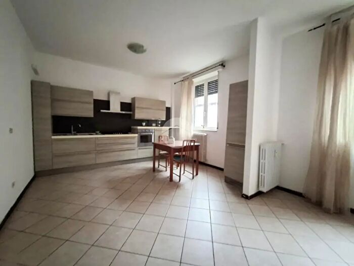 Appartamento bilocale in vendita in Via Mentana, Voghera