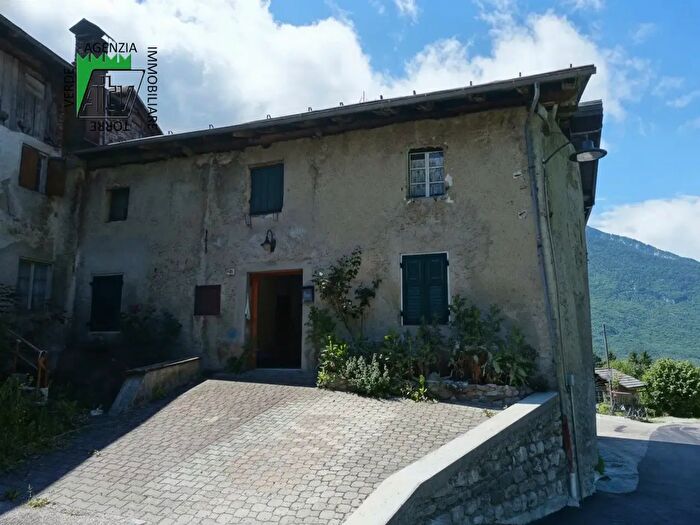 Casa trilocale in vendita in Cavedago Maso Canton, Cavedago