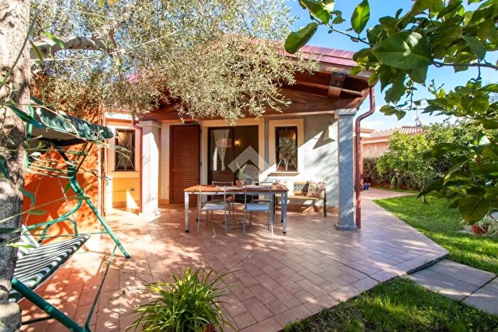 Casa trilocale in vendita in Via Indipendenza, Viddalba