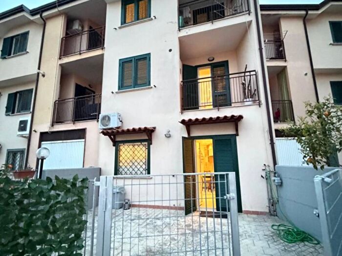 Casa trilocale in affitto in Via Campanello, Teverola