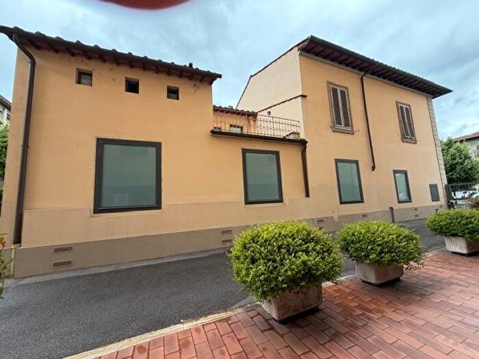 Casa con 6 locali in affitto in Viale Belfiore, Fortezza Stazione, Firenze