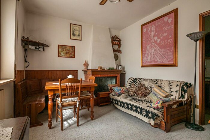 Casa con 5 locali in vendita in San Giuliano Terme