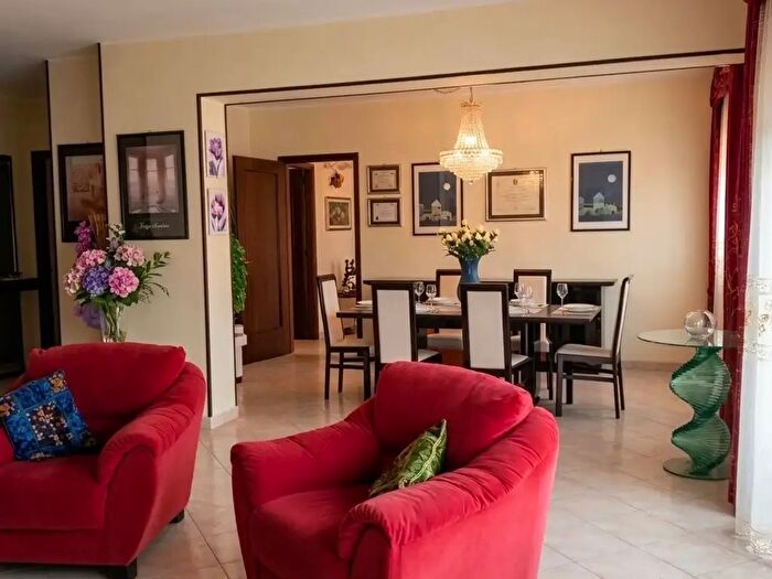 Appartamento con 5 locali in vendita in Via Verdi, Rovigo