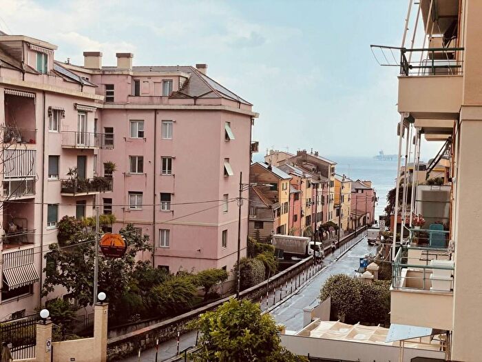 Appartamento con 5 locali in affitto in via felice cavallotti, Albaro, Genova
