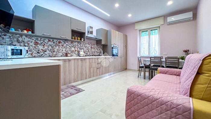 Appartamento trilocale in vendita in Via Gennaro Ruosi, Formia