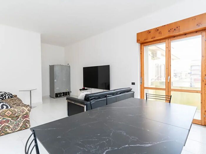 Appartamento trilocale in vendita in Viale Crotone, Catanzaro