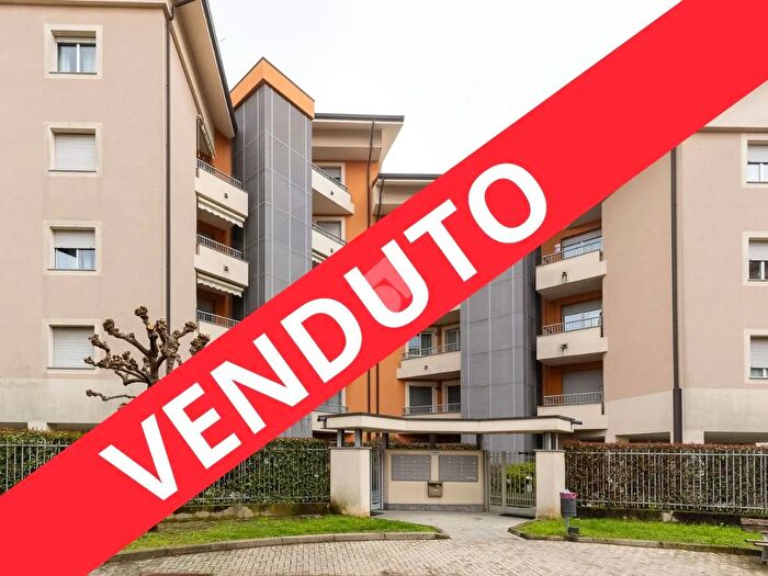 Appartamento trilocale in vendita in Viale Libertà, Monza