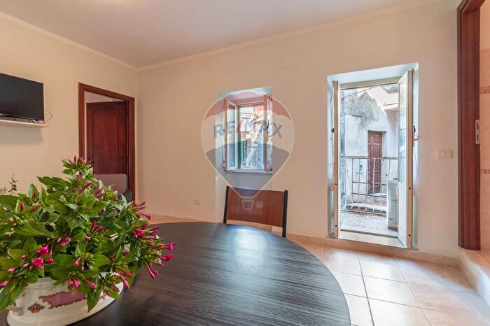 Appartamento bilocale in vendita in Via Montebello, Ischia Di Castro