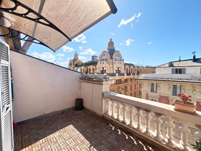 Casa quadrilocale in affitto in Via Settembre, San Vincenzo, Genova