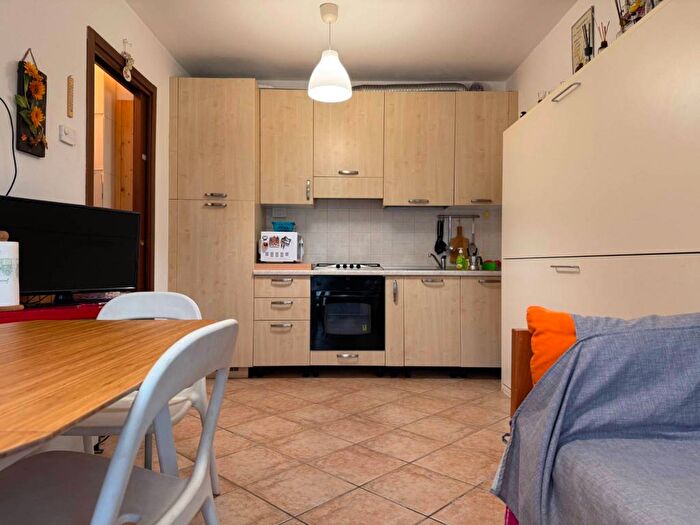 Appartamento trilocale in affitto in Via Settembre, Sondalo