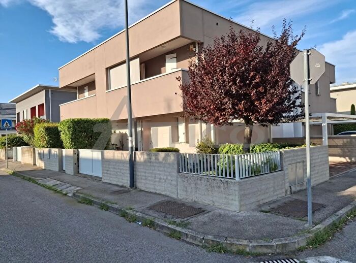 Appartamento trilocale in vendita in Città Giardino Ro, Rovigo