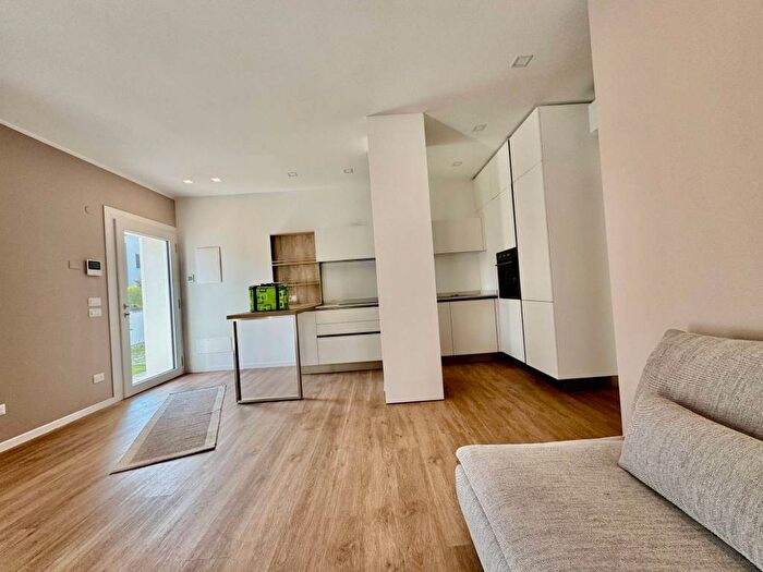 Appartamento bilocale in affitto in Via Catene, Marghera Catene, Venezia