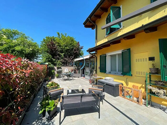 Casa con 7 locali in vendita in Via Mosi, Crema