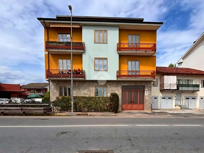 Appartamento trilocale in vendita in Strada Genova, Moncalieri