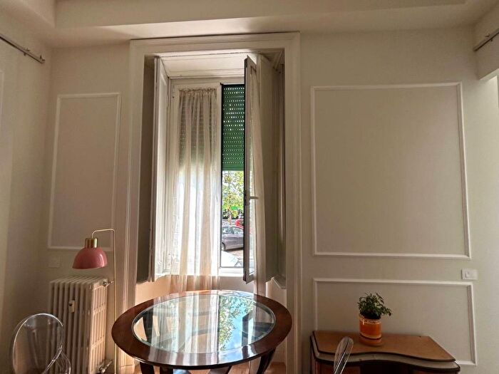 Appartamento trilocale in affitto in Viale Campania, Plebisciti Susa, Milano