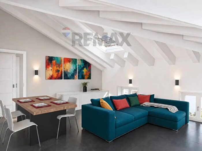 Appartamento trilocale in vendita in Via Gorini, Codogno