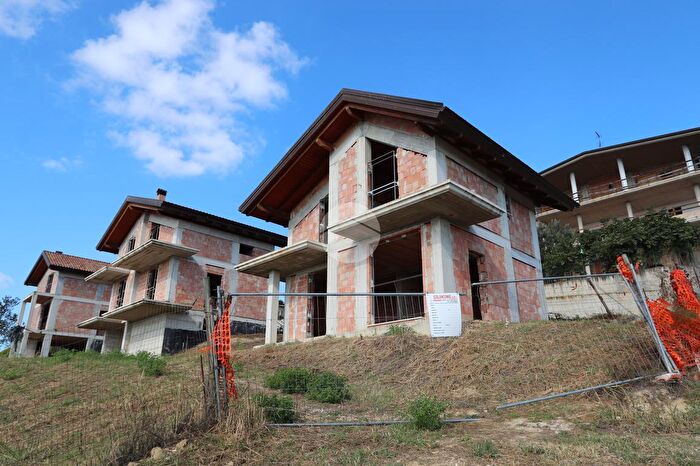Casa quadrilocale in vendita in Via Ignazio Silone, Colonnella