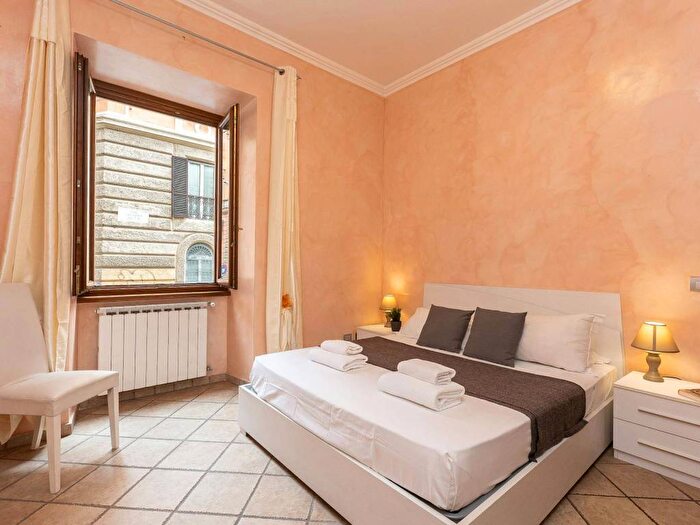 Appartamento trilocale in affitto in Via Oreste Tiburzi, Trastevere, Roma