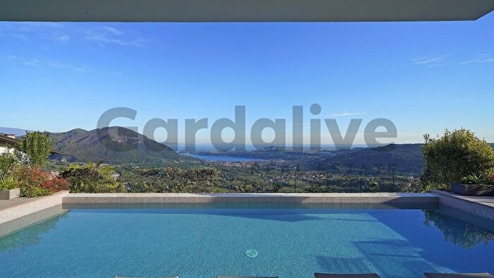 Casa con 5 locali in vendita in Via SantAnna Salò, Salo